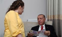 Cumhurbaşkanının konuk olduğu evde Ecemsu'nun hediye ettiği şiirin hikayesi