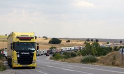 Hamzabeyli'de 20 kilometrelik TIR kuyruğu