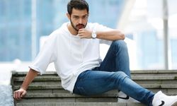 HEM ÇALIP HEM SÖYLEMEK BİR OYUNCU İÇİN BÜYÜK AVANTAJ”
