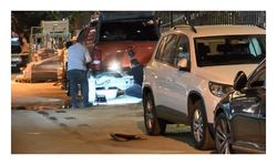 Küçükçekmece'de park halindeki araca silahlı saldırı düzenlendi