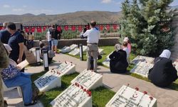 Afyonkarahisar'da mühimmat deposundaki patlamada şehit olan askerler anıldı