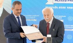 Bakan Özer: Tüm okullarda artık kütüphane var