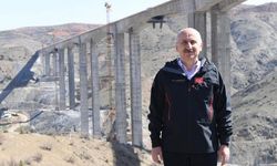 Bakan Karaismailoğlu: Eğiste Hadimi Viyadüğü ile seyahat süresi 20 dakika kısalacak