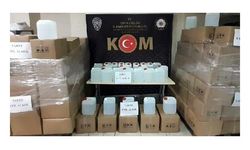 İzmir'de 8 ton sahte etil alkol ele geçirildi: 9 gözaltı
