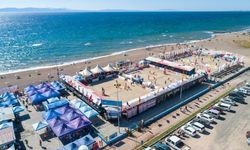 Plaj voleybolunda dünya İzmir'de buluştu