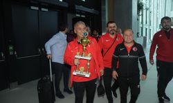 Şampiyon Grekoromen Güreş Milli Takımı, yurda döndü