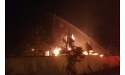 Tekirdağ’da yatak fabrikasında yangın