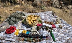 Tendürek Dağı kırsalında PKK'ya ait patlayıcılar ele geçirildi