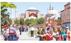 Vali Yerlikaya: Ağustos'ta 1 milyon 665 bin 983 turist geldi