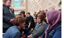 CHP İl Başkanı Kaftancıoğlu yaralı madencilerin yakınlarını ziyaret etti