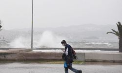 İzmir'de kuvvetli rüzgar ve fırtına uyarısı