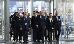 Milli Savunma Bakanı Akar, NATO Karargahı'nda