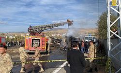 Ağrı'da kazaya karışan yolcu otobüsü, tanker ve TIR alev aldı: 7 ölü, 11 yaralı