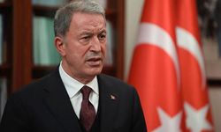 Bakan Akar ve kuvvet komutanları sınır hattında