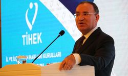 Bakan Bozdağ: 6'lı masa Türkiye'yi yönetecek cumhurbaşkanı değil, emir eri arıyor