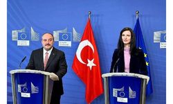 Bakan Varank, AB Komiseri Gabriel ile ortak basın toplantısı düzenledi