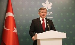 Davutoğlu: Başörtüsü meselesi bir an önce çözüme kavuşturulmalı