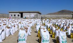 İHH, Afganistan'da 10 bin aileye gıda kolisi yardımı yaptı