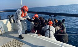 Kuşadası'nda 3 ayrı operasyonla 75 kaçak göçmen kurtarıldı
