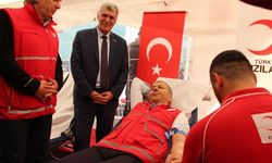 Vali Yerlikaya'nın katılımıyla kan bağışı rekor denemesi