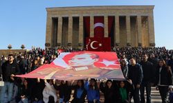 Vatandaşlar Anıtkabir'e akın etti