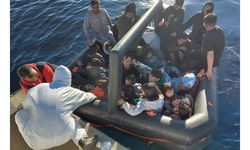 Yunanistan'ın geri ittiği 130 göçmen kurtarıldı 