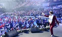 Akşener: Kadınlar siyasetin tam merkezidir