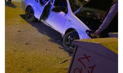 Bayrampaşa’da otomobilin çarptığı direk yayanın üzerine devrildi: 1 ölü 