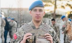 Otomobille TIR'a çarpan uzman çavuş kurtarılamadı