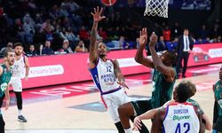 Pınar Karşıyaka, Anadolu Efes'i iki uzatma sonucunda mağlup etti