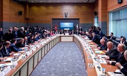 Başörtüsüne yönelik Anayasa değişikliği teklifi, TBMM Anayasa Komisyonunda kabul edildi