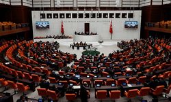 Meclis, ticarete ilişkin düzenlemeler içeren "torba" kanun teklifini yasalaştırmak için mesai yapacak