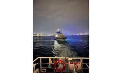 Sarayburnu açıklarında sürüklenen tekne kurtarıldı