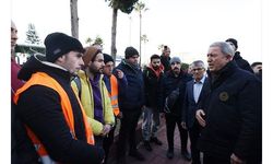 25 bin Mehmetçik depremin vurduğu bölgelerde görev alıyor