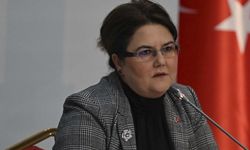 Aile ve Sosyal Hizmetler Bakanı Yanık: 1788 refakatsiz çocuğun 1225'i ailesine teslim edildi