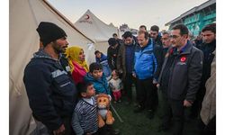 Bakan Dönmez, arama kurtarmanın "yeraltı kahramanlarını" ziyaret etti