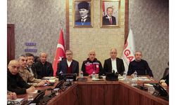 Bakan Kirişci, Diyarbakır'da depremzede çiftçilere yönelik tarımsal desteklere ilişkin bilgi verdi