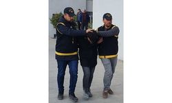 Hatay'da hasarlı binalardan hırsızlık yapan ve yardım malzemelerine el koyan 42 şüpheli yakalandı