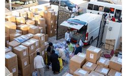 Türkiye'nin Doha büyükelçiliği depremden etkilenenler için 500 ton yardım topladı