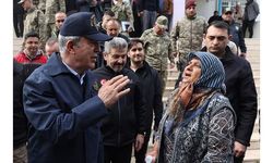 Bakan Akar, Kırıkhan'daki çalışmaları inceledi, şehit aileleriyle bir araya geldi