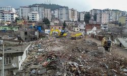Bakan Dönmez'den deprem bölgesindeki elektrik ve gaz abonelerine destekle ilgili paylaşım