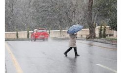 Başkentte kar etkili oluyor