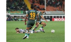 Corendon Alanyaspor: 1 - Medipol Başakşehir: 0