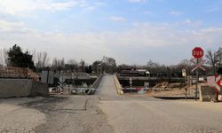 Edirne'de Tunca Köprüsü hızlı tren çalışmaları nedeniyle geçici olarak trafiğe kapatıldı