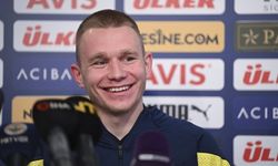 Fenerbahçe'nin Macar stoperi Szalai: Pazar günü 3 puanla ayrılmayı umuyoruz