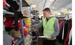 Gaziosmanpaşa Belediyesi sosyal market ile depremzedelerin ihtiyaçlarını karşılıyor