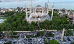 İstanbul belediyeleri ramazanda "gönül sofralarını" depremzedeler için kuracak