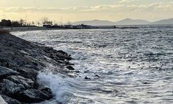 İstanbul'da lodos nedeniyle bazı vapur seferleri yapılamıyor