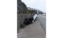 İzmir'deki trafik kazasında 2 kişi öldü, 1 kişi yaralandı