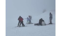 Kartalkaya'da kar etkili oluyor